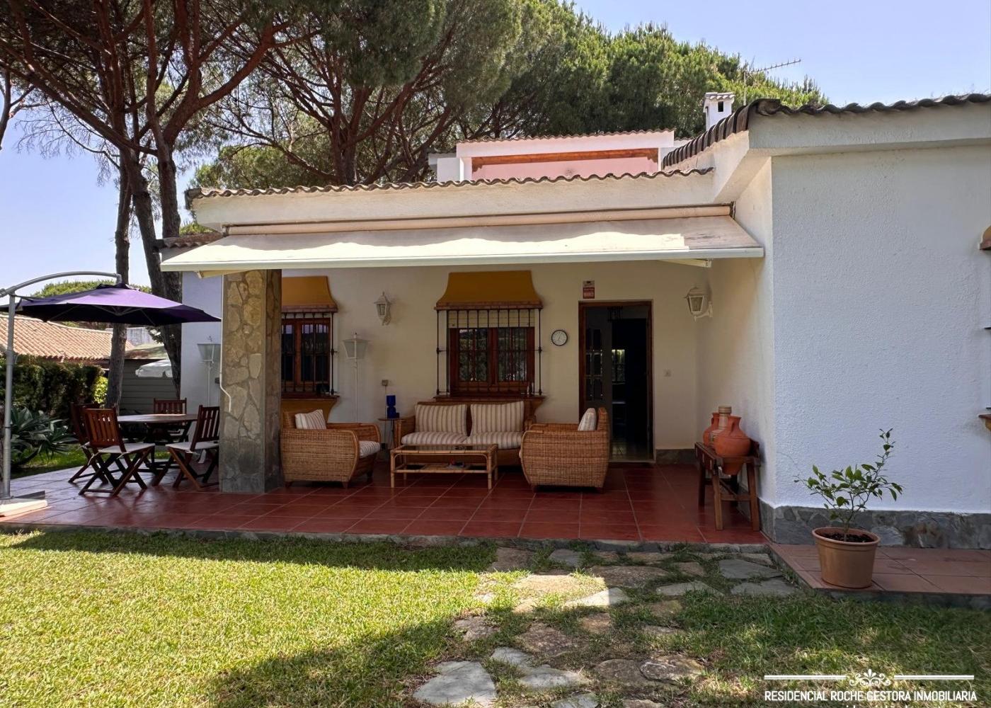 R327 &mdash; VILLA AMISTAD