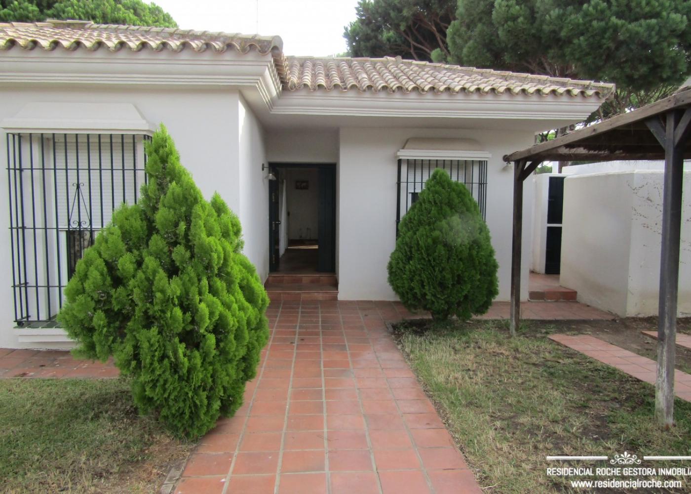 R273 &mdash; CASA ARANTXA-VENDIDA