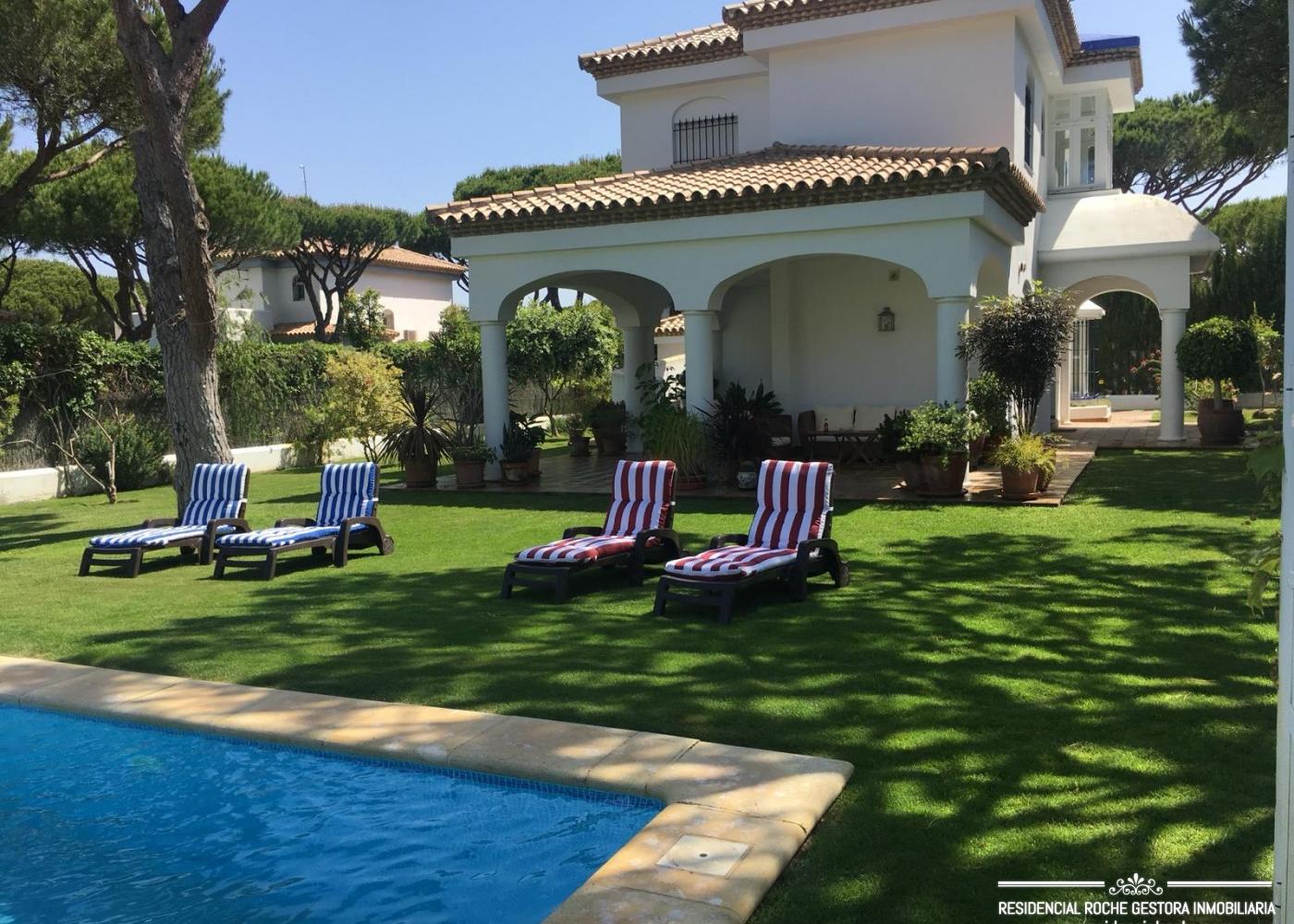 R02 &mdash; VILLA CONIL