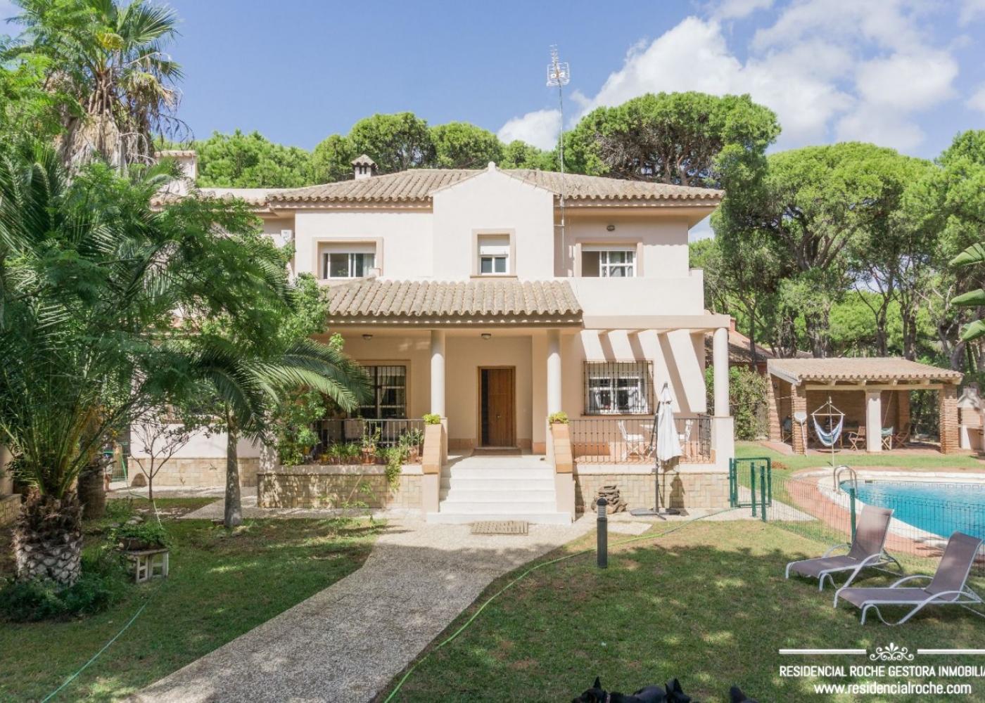 R23 &mdash; VILLA CARLOS