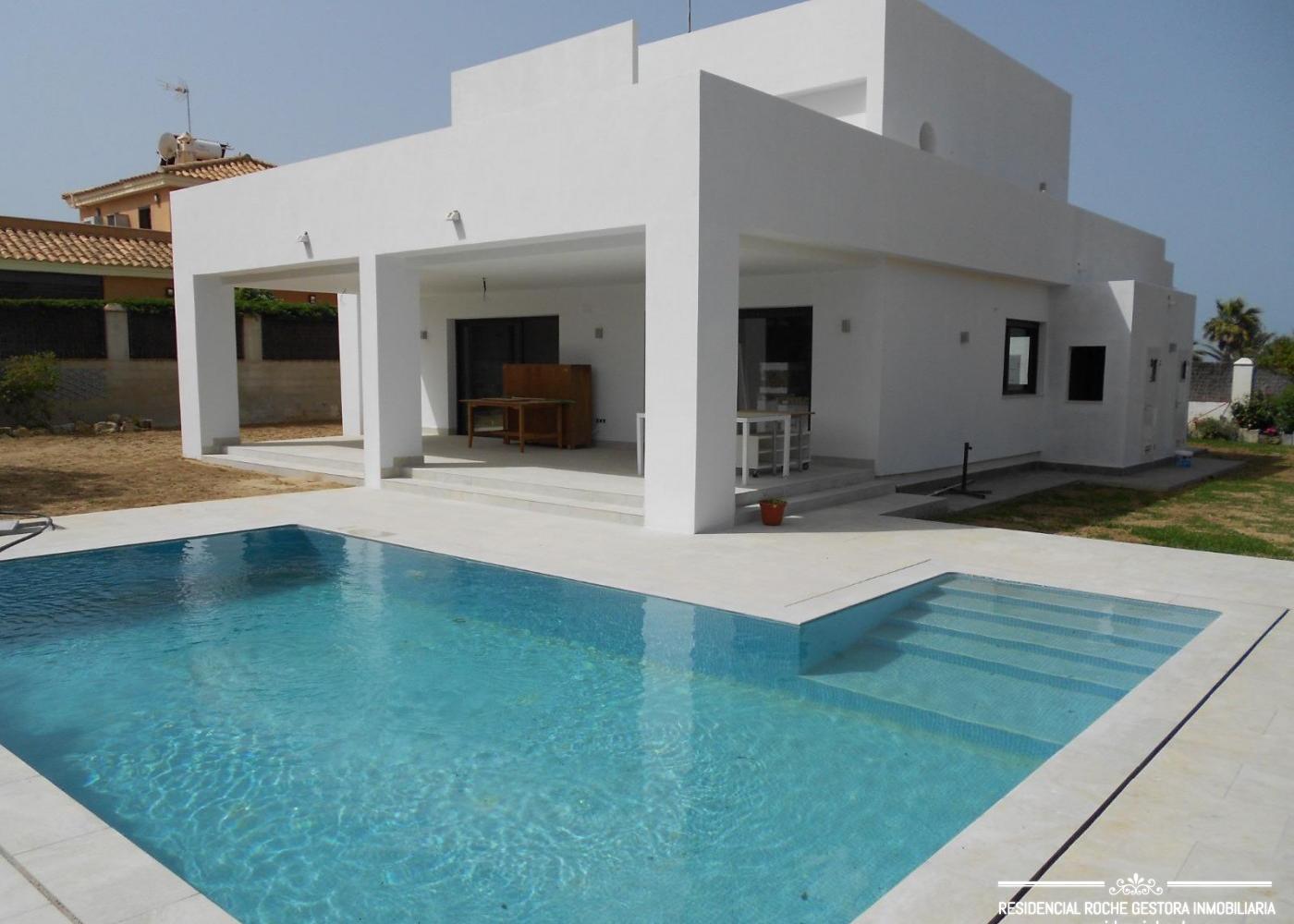 R323 &mdash; VILLA MÓNACO